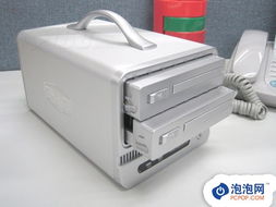 鐵威瑪 F2-300 RAID系統(tǒng)體驗 外觀與內(nèi)部結(jié)構(gòu)一看究竟，IT168磁盤陣列圖片大全精選